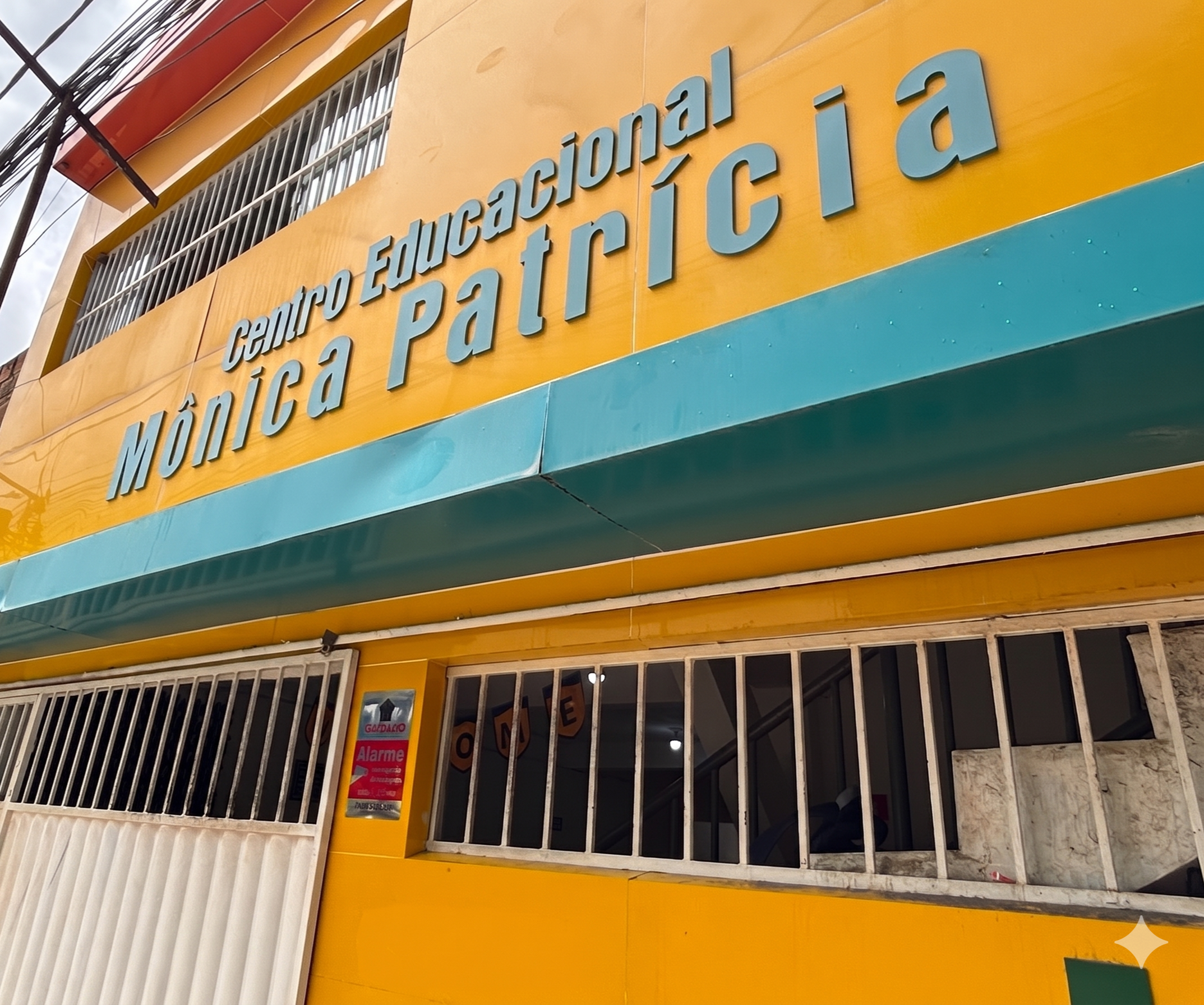 Fachada da Escola CEMP